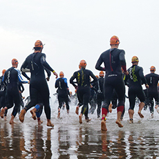 7 voordelen van een triathlon wetsuit